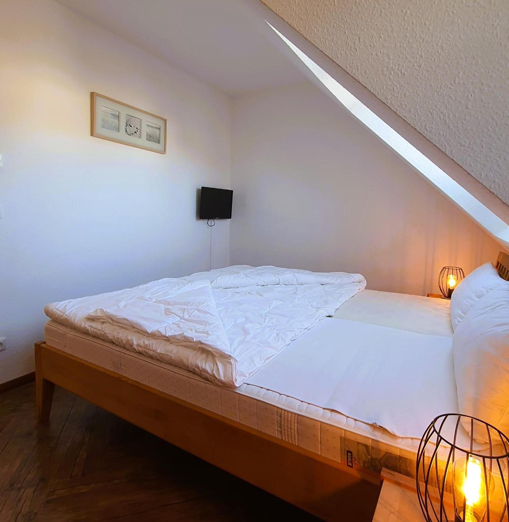Fritz_Reuter_Str_Sonnenuhr_Wg_5 Apartment Zingst Luaran gambar